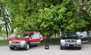 Автівки та розвідувальний дрон для захисників України від Городоцької громади