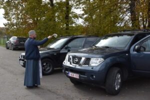 На фронт знову попрямували автівки від Городоцької тергромади
