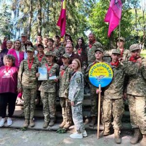 alt="Команда юних джур із куреня «Соколи» виборола 2-ге місце в обласних змаганнях"