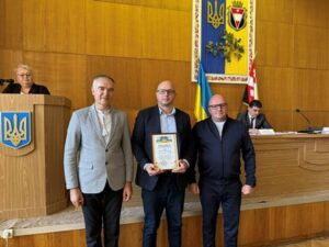 Заступнику сільського голови Сергію Сайку вручили подяку від Рівненської РВА