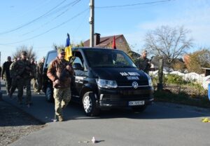 У селі Обарів провели в останню дорогу загиблого воїна Дмитра Омельчука