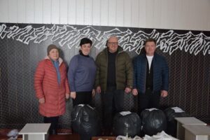 Волонтерський центр «Городчанка» передав маскувальні сітки для підрозділів ЗСУ