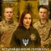 На зображенні троє молодих людей у військовій формі та худі стоять на тлі тематичного банера у жовто-чорних кольорах.
