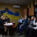 Засідання виконавчого комітету Городоцької сільської ради: члени виконкому голосують за ухвалення рішень.